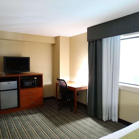 Best Western Warren Hotel מראה חיצוני תמונה