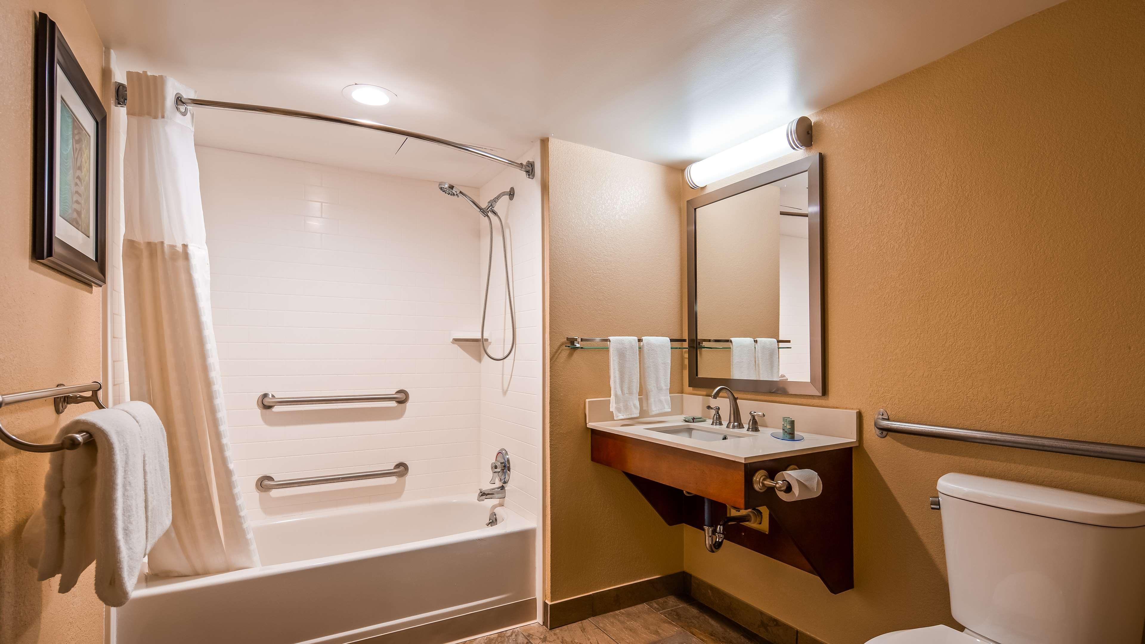 Best Western Warren Hotel מראה חיצוני תמונה
