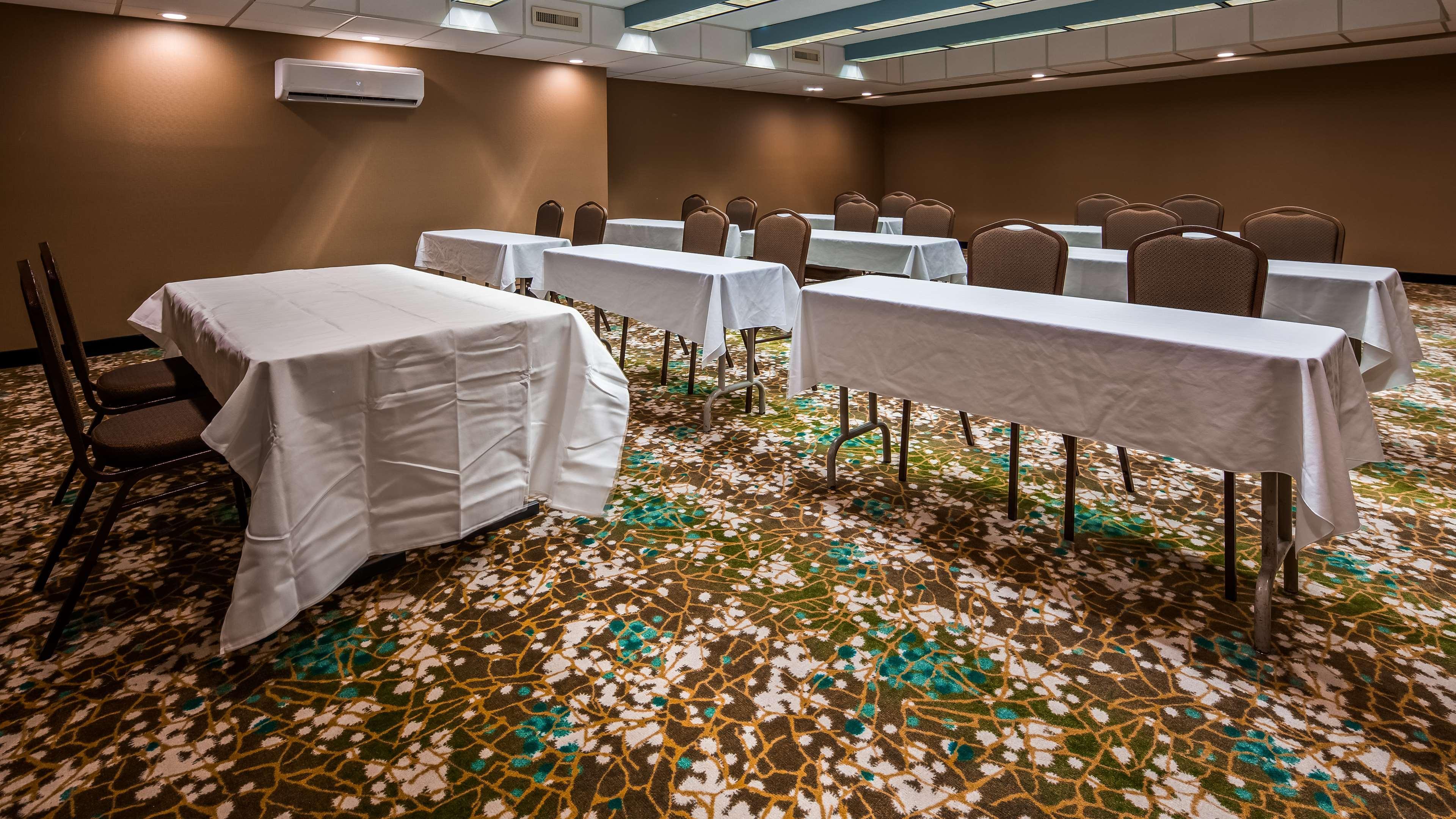 Best Western Warren Hotel מראה חיצוני תמונה