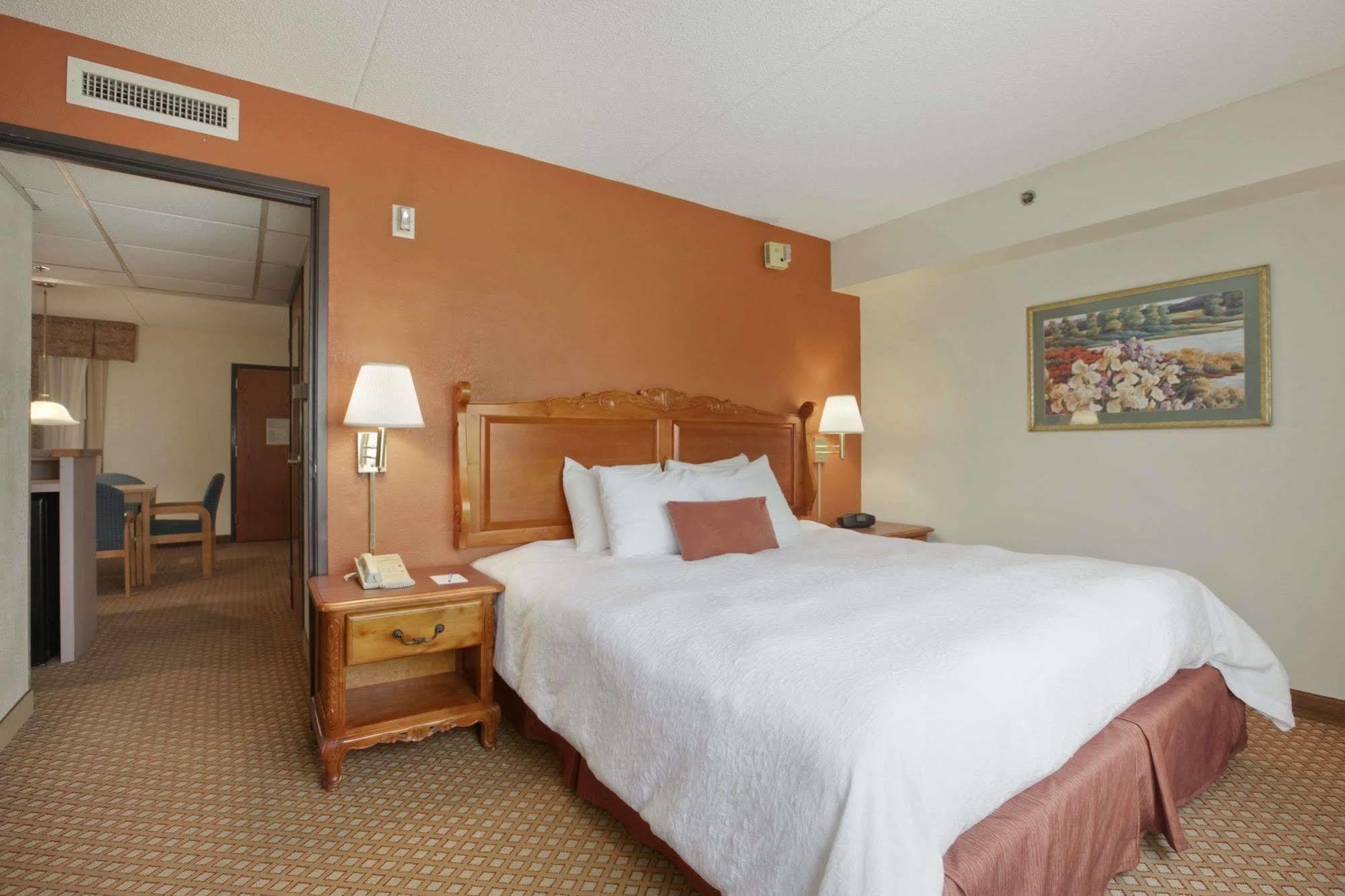 Best Western Warren Hotel מראה חיצוני תמונה